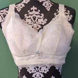 Elegant Cream Lace Bralette